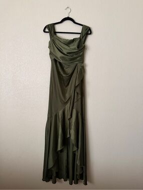 down the aisle satin maxi dress fashion nova Vestido Maxi Naomi Satin - Blanco